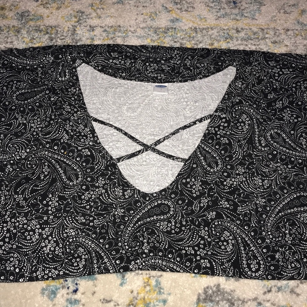 Women's Black & White tank